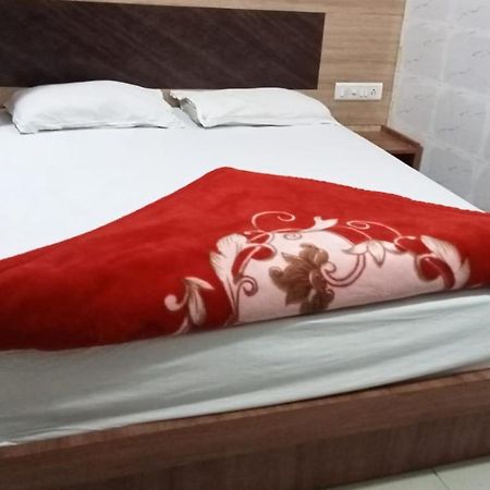 Hotel Shree Krishna Ahmedabad Eksteriør bilde